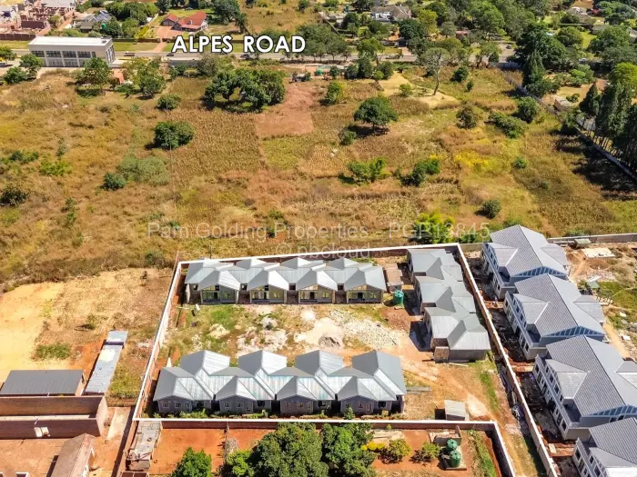 Townhouse/Cluster for Sale in Vainona, Harare