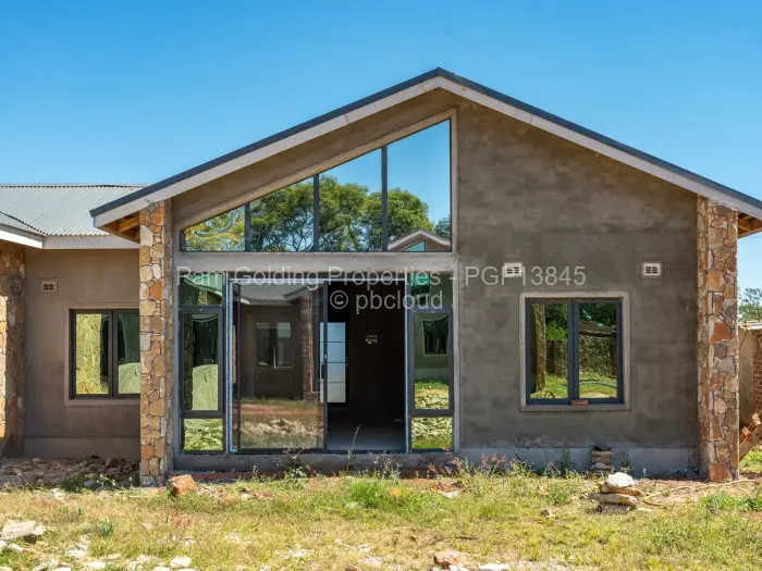 Townhouse/Cluster for Sale in Vainona, Harare