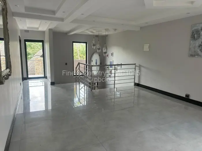 6 Bedroom House to Rent in Glen Lorne
