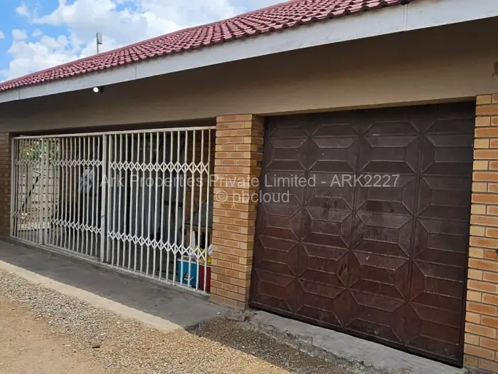 4 Bedroom House for Sale in Waterfalls, Harare