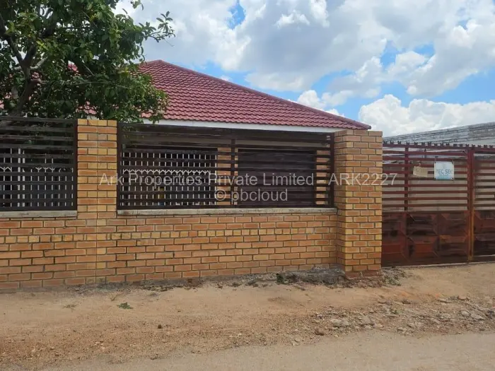 4 Bedroom House for Sale in Waterfalls, Harare