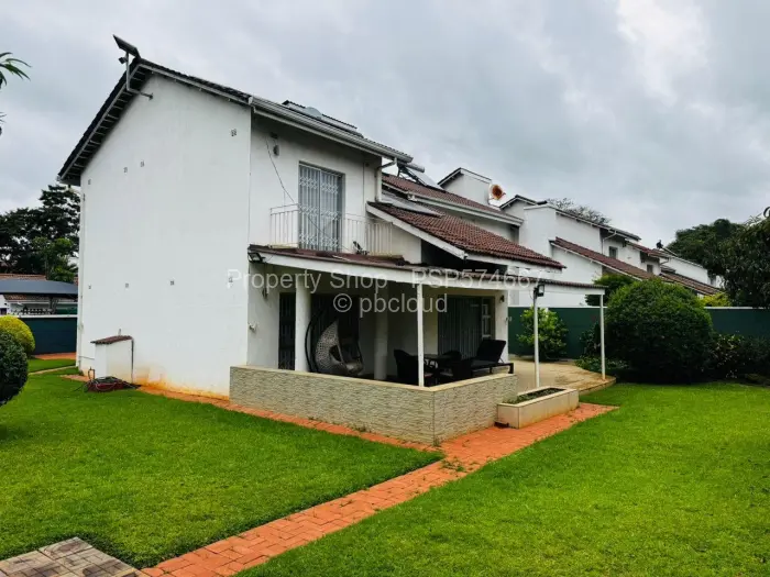 Townhouse/Cluster to Rent in Highlands