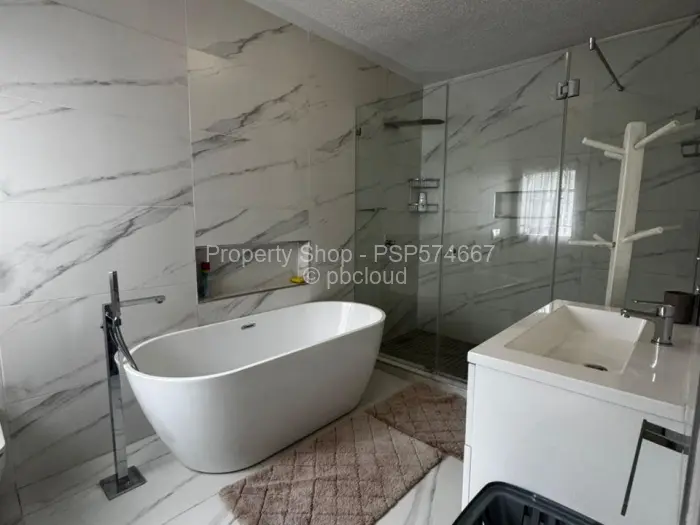 Townhouse/Cluster to Rent in Highlands