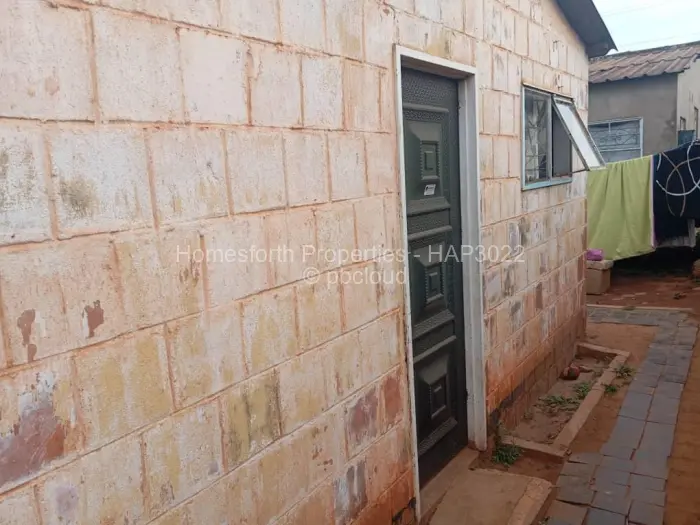 2 Bedroom House for Sale in Dzivarasekwa, Harare