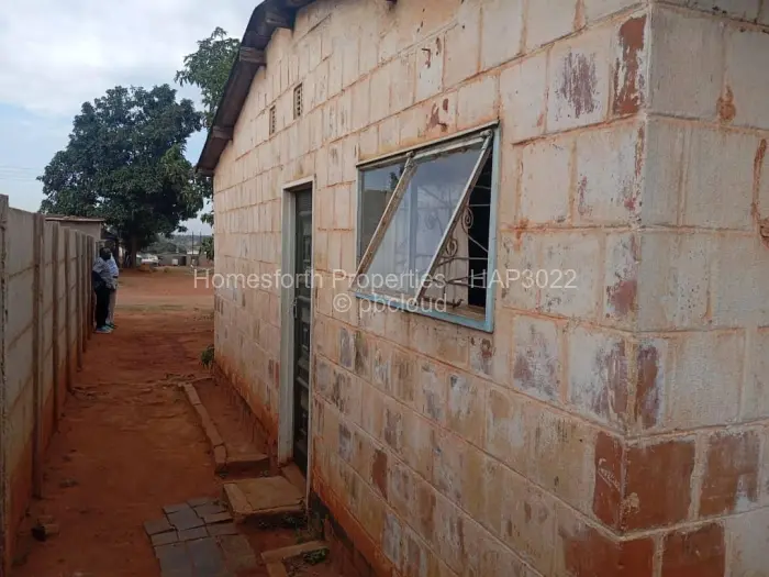 2 Bedroom House for Sale in Dzivarasekwa, Harare