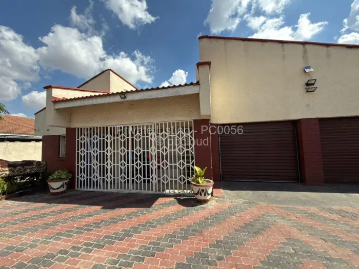 4 Bedroom House for Sale in Waterfalls, Harare