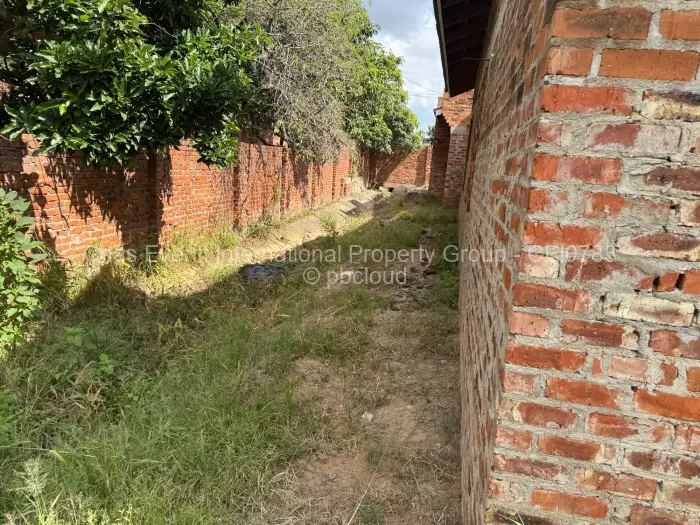 3 Bedroom House for Sale in Zimre Park, Harare