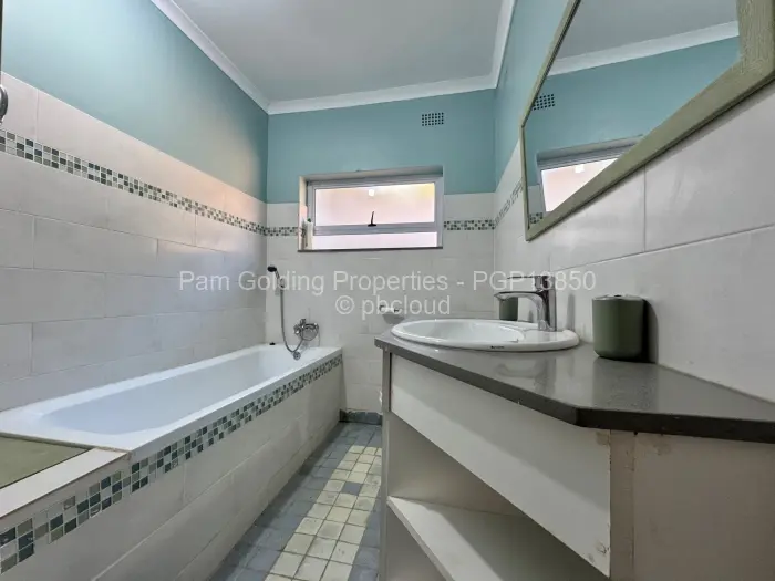 3 Bedroom Cottage/Garden Flat to Rent in Helensvale, Harare