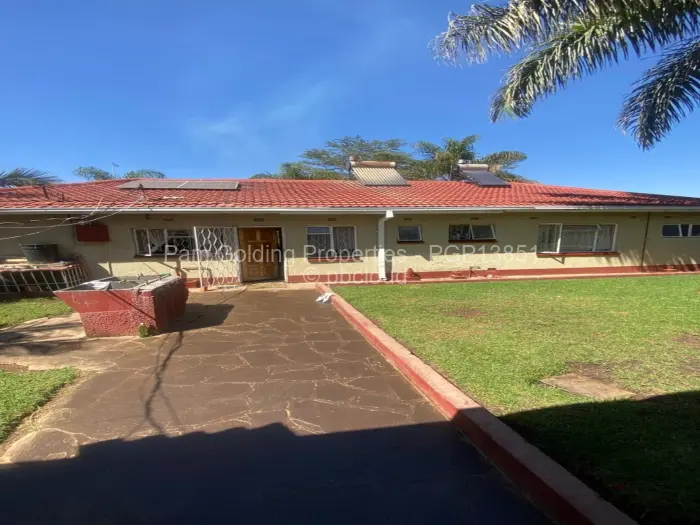 4 Bedroom House for Sale in Zimre Park, Harare