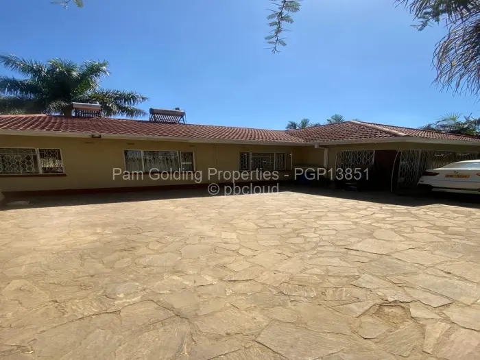 4 Bedroom House for Sale in Zimre Park, Harare