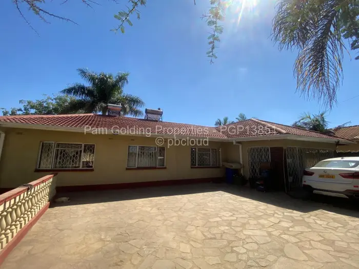 4 Bedroom House for Sale in Zimre Park, Harare