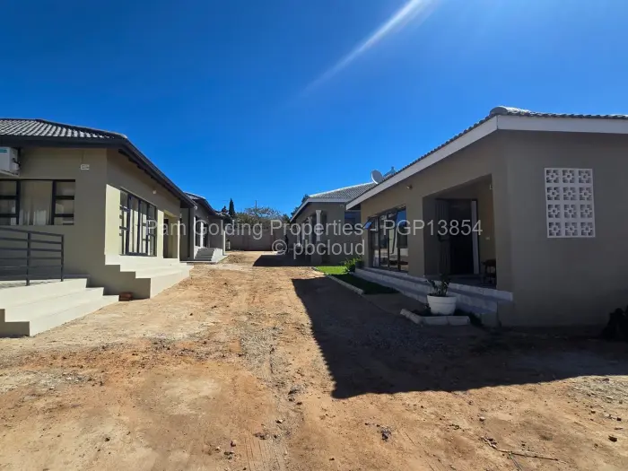 Townhouse/Cluster for Sale in Burnside, Bulawayo