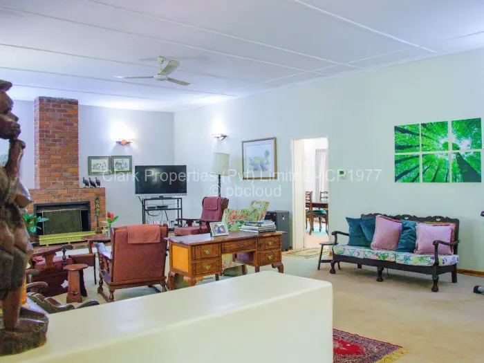 3 Bedroom House for Sale in Mornington, Kadoma