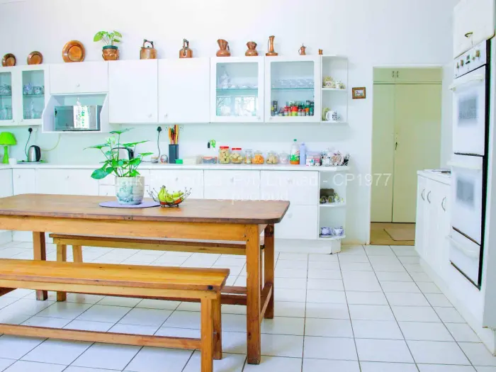 3 Bedroom House for Sale in Mornington, Kadoma