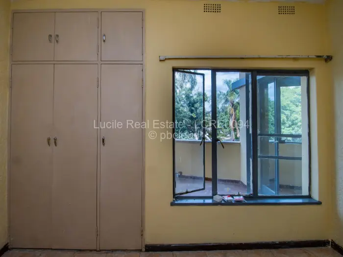 Flat/Apartment to Rent in Avenues