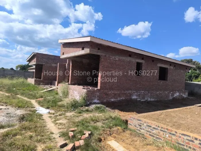 Townhouse/Cluster for Sale in Park Meadowlands, Harare
