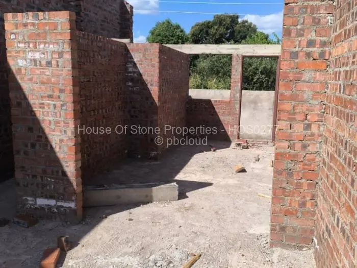 Townhouse/Cluster for Sale in Park Meadowlands, Harare