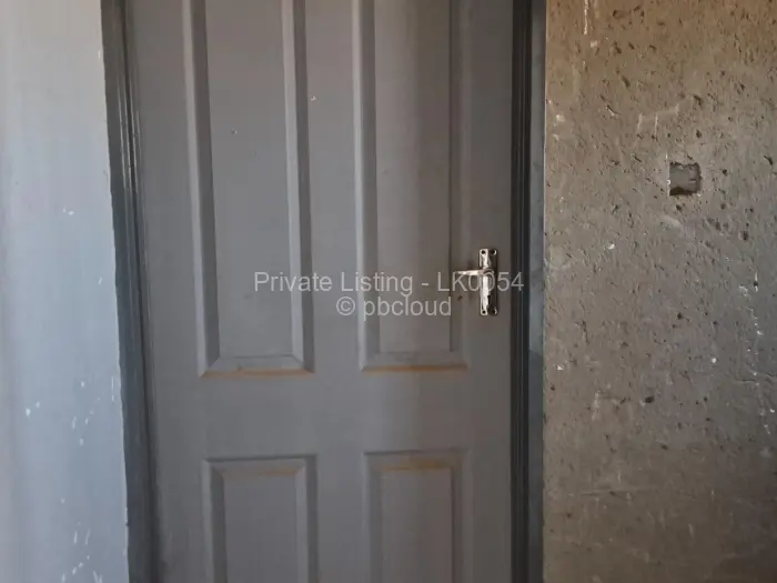 Retail/Shop for Sale in Kadoma, Kadoma
