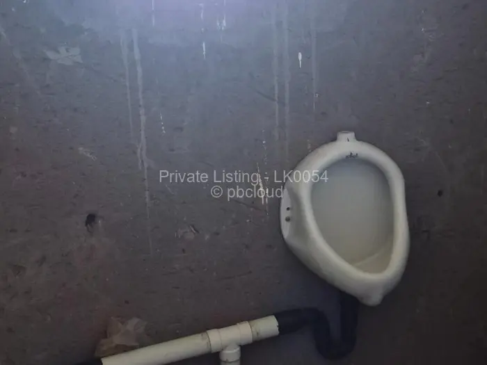 Retail/Shop for Sale in Kadoma, Kadoma