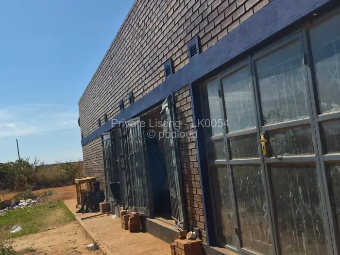 Retail/Shop for Sale in Kadoma, Kadoma