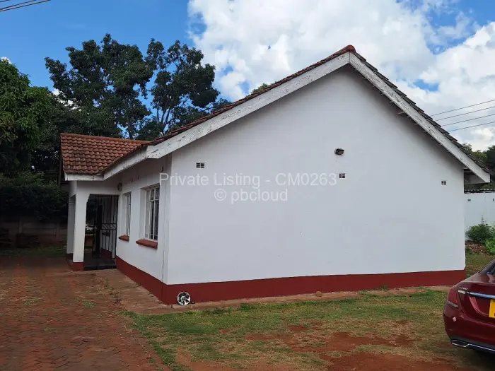 2 Bedroom Cottage/Garden Flat to Rent in Milton Park, Harare