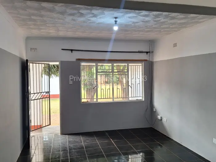 2 Bedroom Cottage/Garden Flat to Rent in Milton Park, Harare