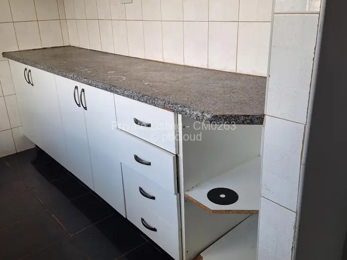 2 Bedroom Cottage/Garden Flat to Rent in Milton Park, Harare