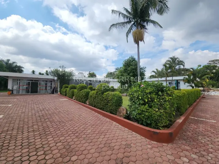 Office to Rent in Gunhill