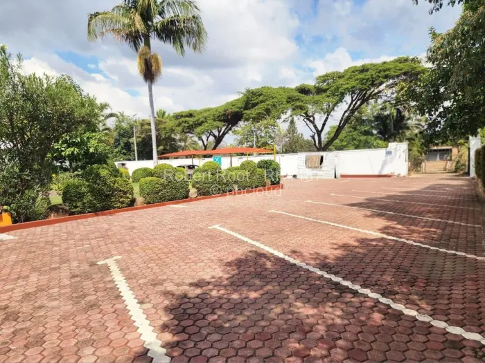 Office to Rent in Gunhill