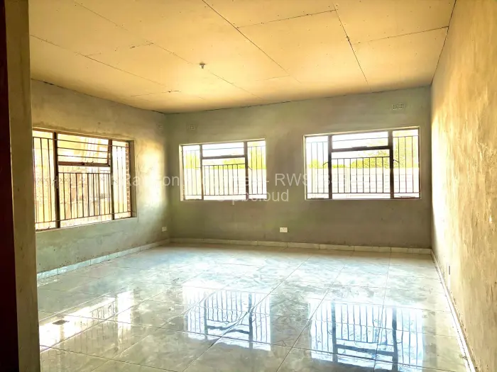 5 Bedroom House for Sale in Zimre Park, Harare
