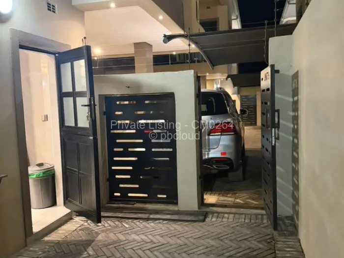 Townhouse/Cluster to Rent in Borrowdale, Harare