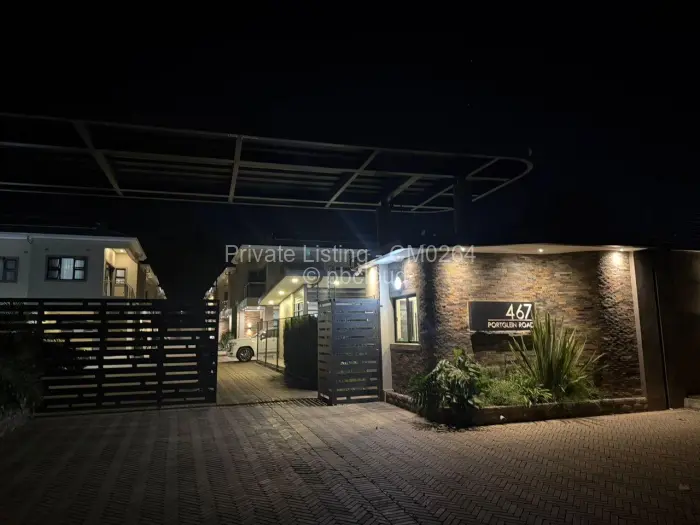 Townhouse/Cluster to Rent in Borrowdale, Harare