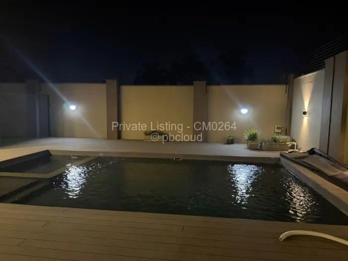 Townhouse/Cluster to Rent in Borrowdale, Harare