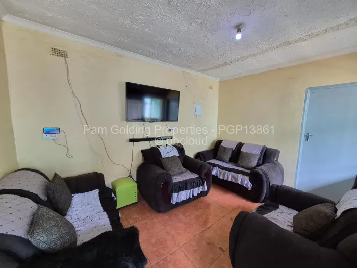 4 Bedroom House for Sale in Budiriro, Harare