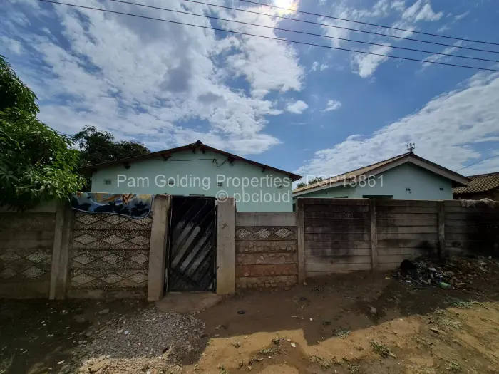 4 Bedroom House for Sale in Budiriro, Harare