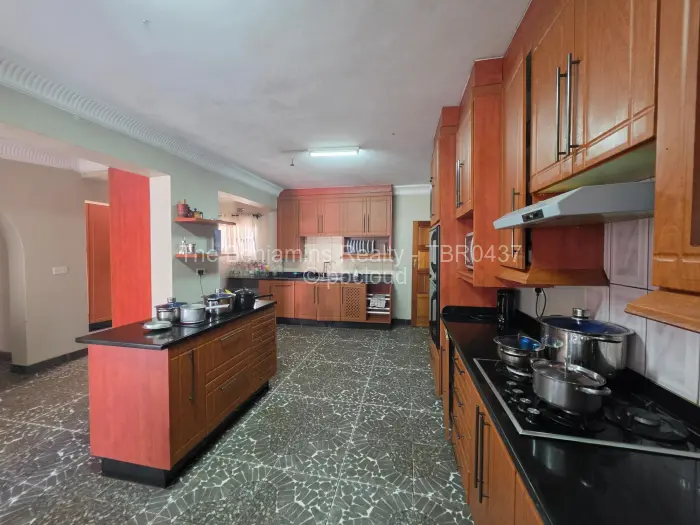 5 Bedroom House to Rent in Mount Pleasant Heights, Harare