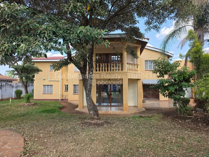 5 Bedroom House to Rent in Mount Pleasant Heights, Harare