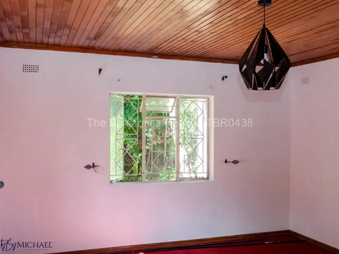 8 Bedroom House to Rent in Glen Lorne, Harare