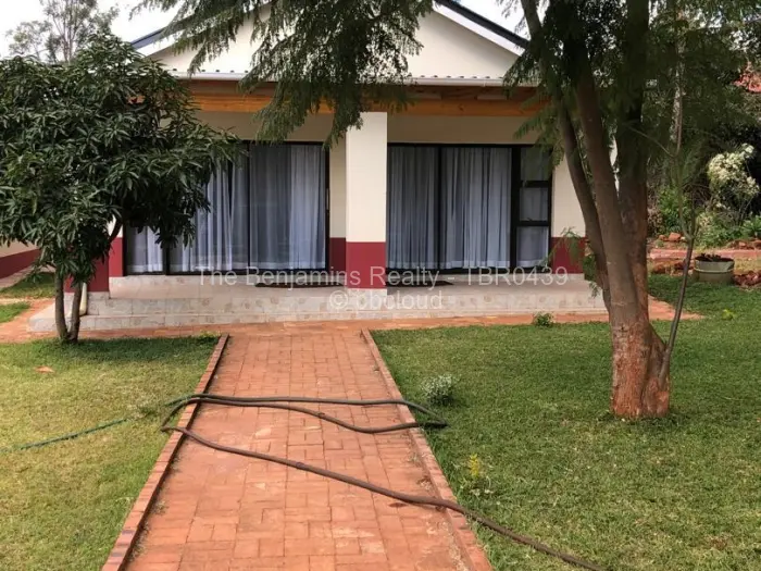 1 Bedroom Cottage/Garden Flat to Rent in Highlands