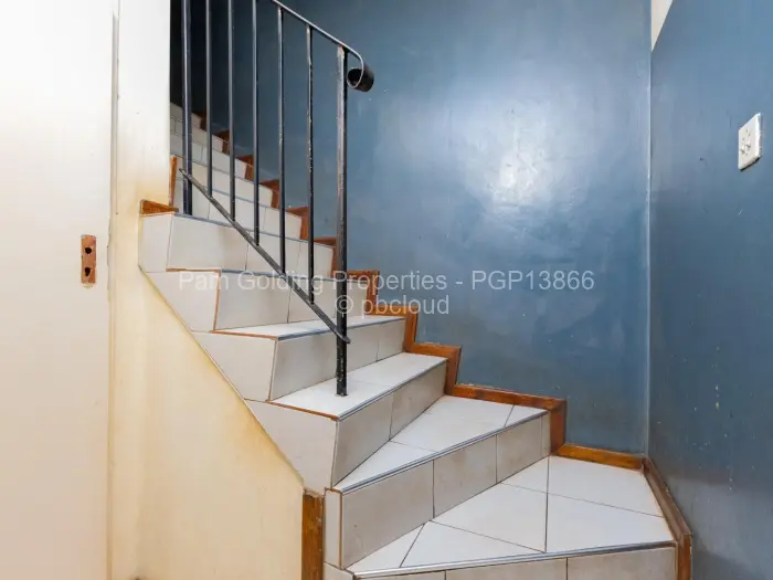 2 Bedroom Cottage/Garden Flat for Sale in Avenues, Harare