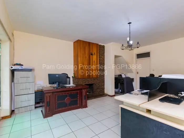 2 Bedroom Cottage/Garden Flat for Sale in Avenues, Harare