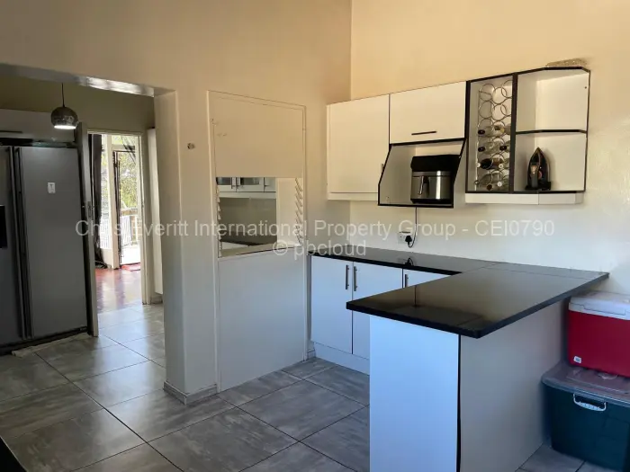 3 Bedroom House for Sale in Burnside, Bulawayo