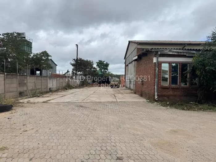 Industrial Stand to Rent in Kelvin, Bulawayo
