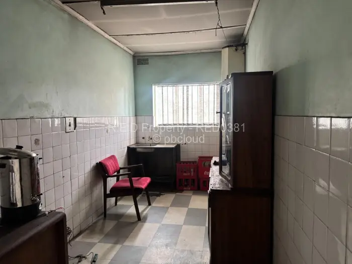 Industrial Stand to Rent in Kelvin, Bulawayo
