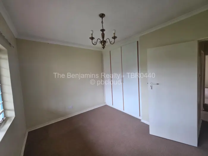 Flat/Apartment to Rent in Borrowdale, Harare