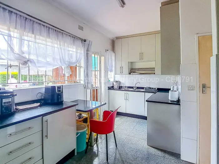 4 Bedroom House to Rent in Alexandra Park, Harare