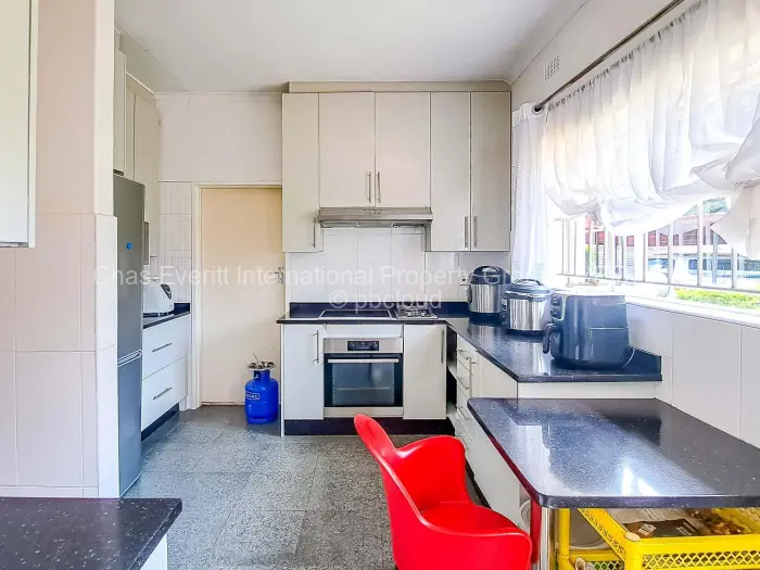 4 Bedroom House to Rent in Alexandra Park, Harare