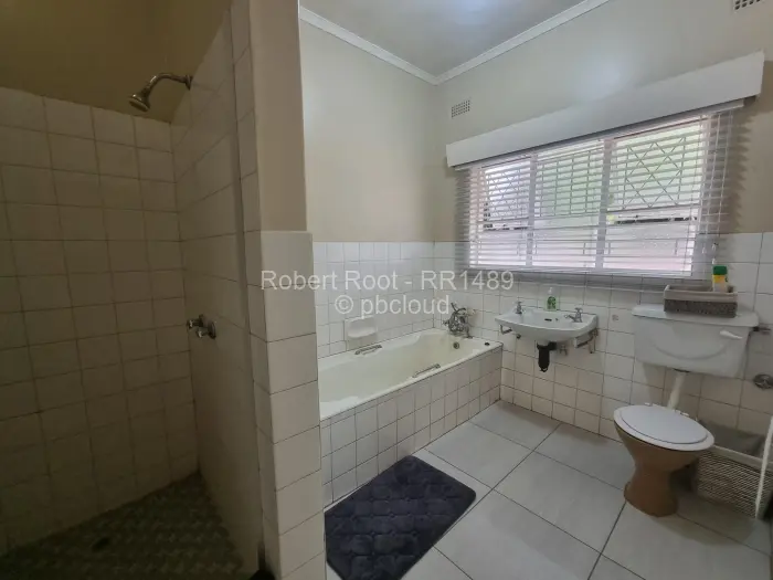 5 Bedroom House for Sale in Avondale, Harare