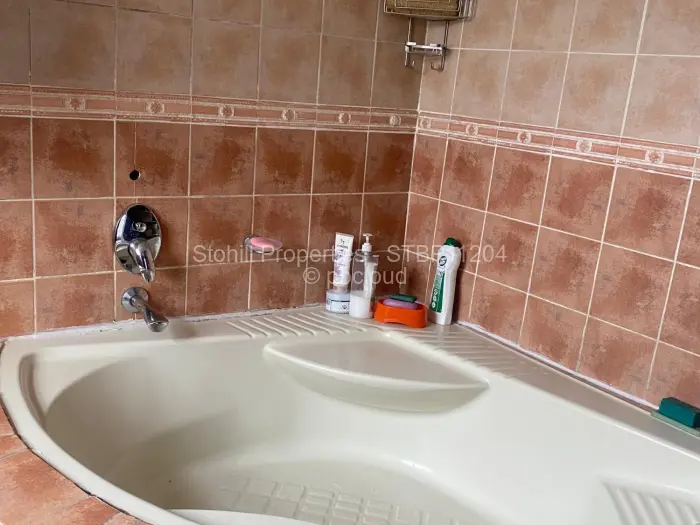 4 Bedroom House to Rent in Marlborough, Harare