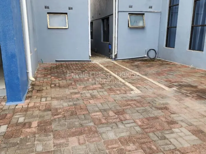 Townhouse/Cluster to Rent in Newlands, Harare